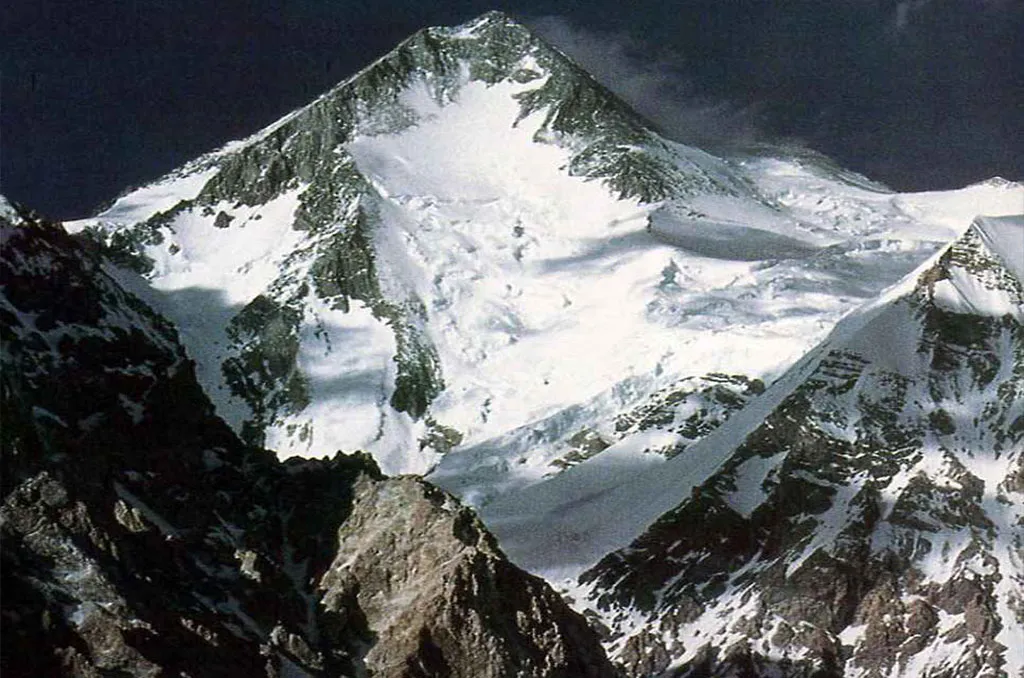 Gasherbrum I (Hidden Peak) (8,080 meters / 26,509 feet)